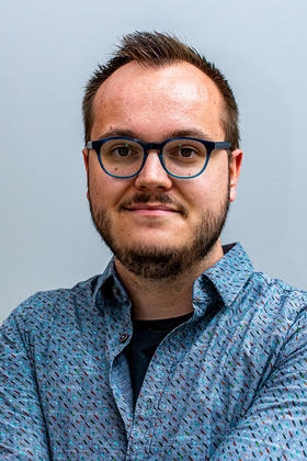 Dr. Arnout Carpels