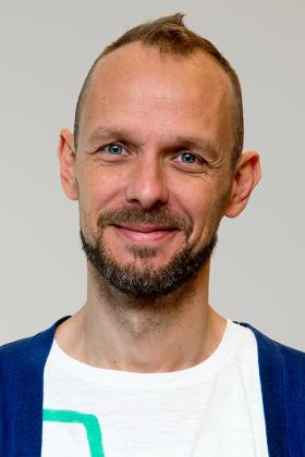 Dr. Bart Dehaes