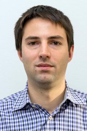 Dr. Bert Jennes