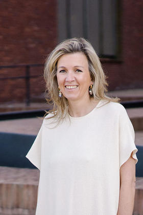 Dr. Caroline Van Holsbeke