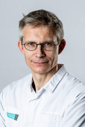 Dr. Geert Verswijvel