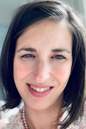 Dr. Karolien Paeme