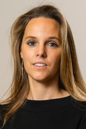Dr. Kim Govaerts