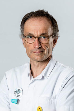 Dr. Luc Stockx