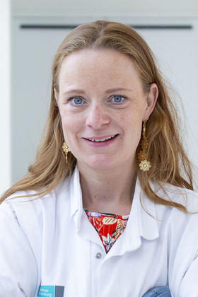 Dr. Manon Van Hoof