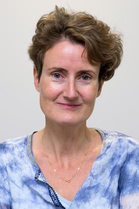 Dr. Martine Burin