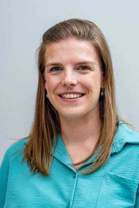 Dr. Mieke Govers