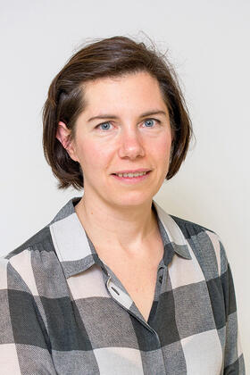Dr. Nele Lemkens