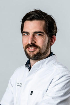 Dr. Niels Peters
