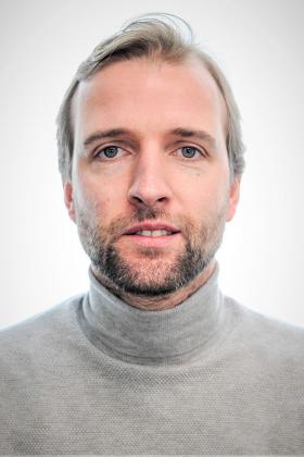 Dr. Olivier Beckers