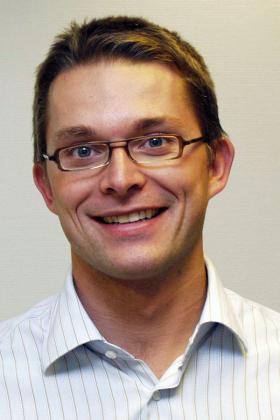 Dr. Thomas Daenekindt