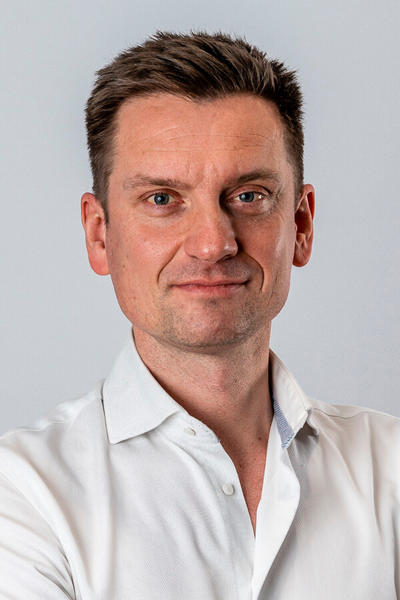 Dr. David Verhaert