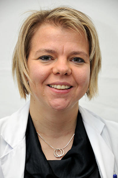 Dr. Evelien Humblet