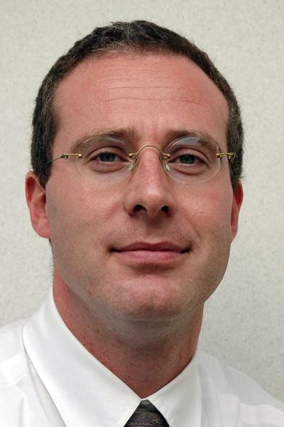 Dr. Koen Engelborghs