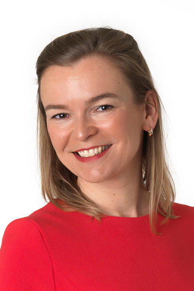 Dr. Sacha Gast