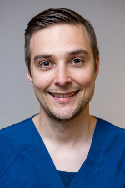 Dr. Thibaut  Vanneste