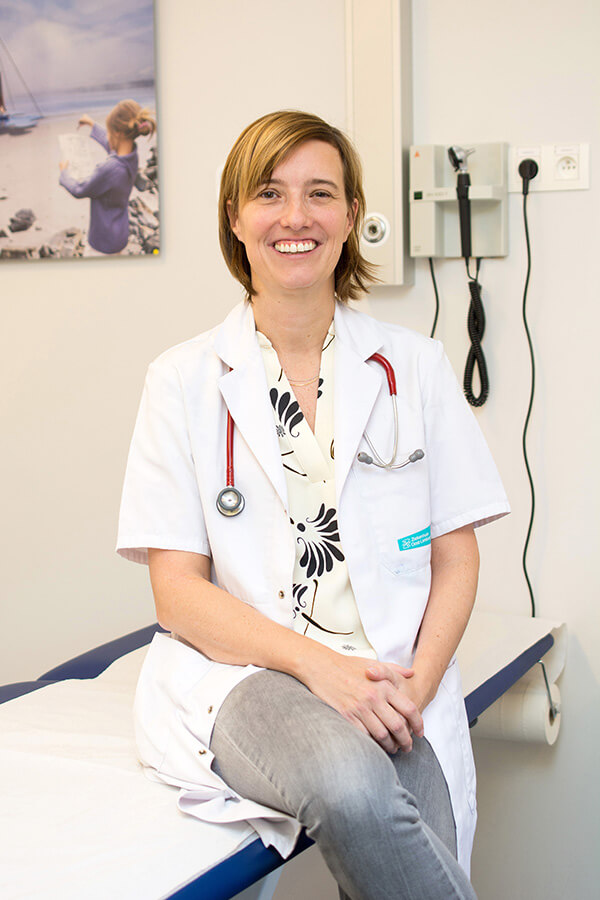 Dr. Elke Van Hoyweghen