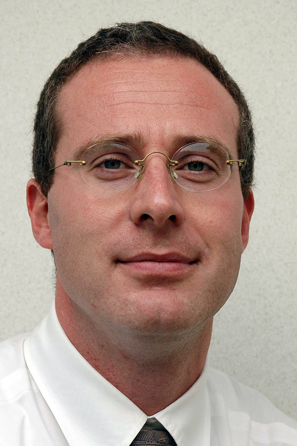 Dr. Koen Engelborghs